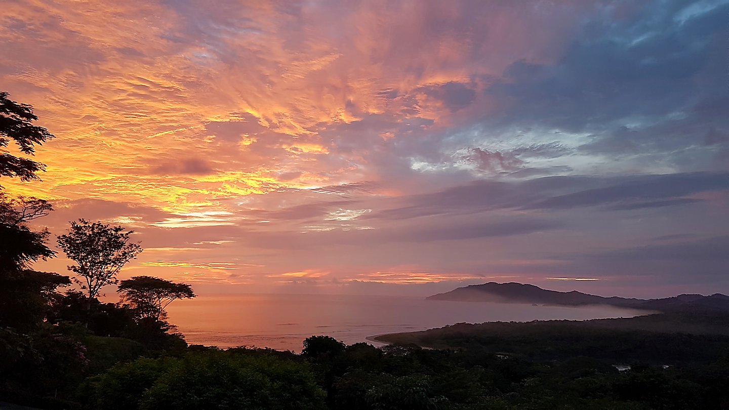 11629-Le coucher de soleil vu de la villa