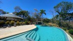 6396-L'agréable terrasse le long de la piscine