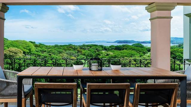 Penthouse en vente dans le domaine de Reserva Conchal, bordé par l'une des plus belles plages du Costa Rica...