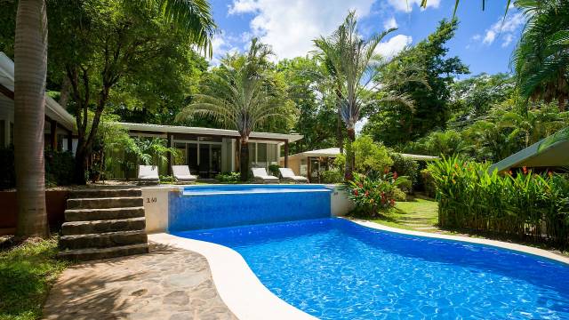 Bel hôtel de style contemporain à vendre au Costa Rica.