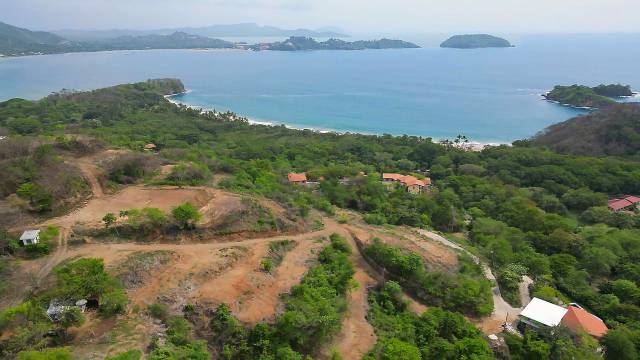Terrain avec vue mer en vente sur les hauteurs de Potrero.